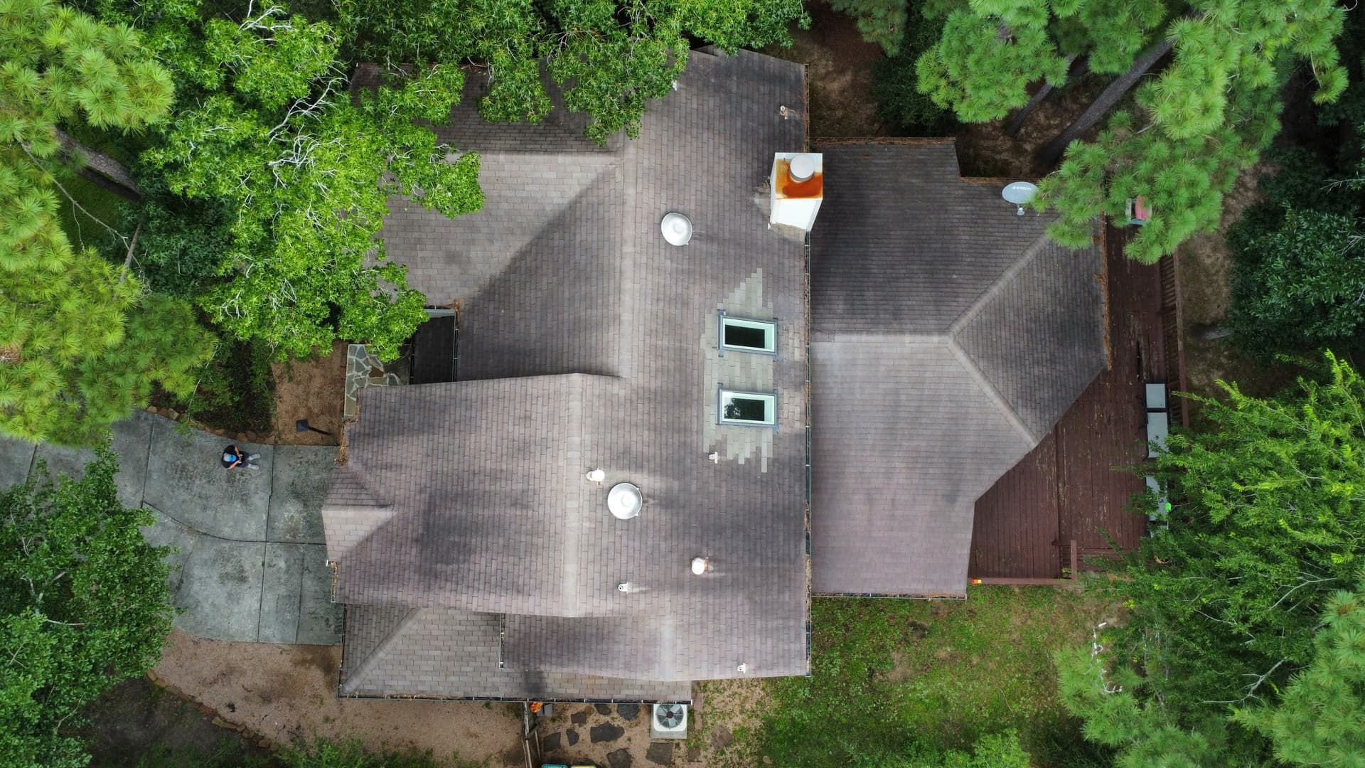 Gallery photos for Full Roof Replacement in The Woodlands TX with Tamko Titan XT Shingles: Image #2