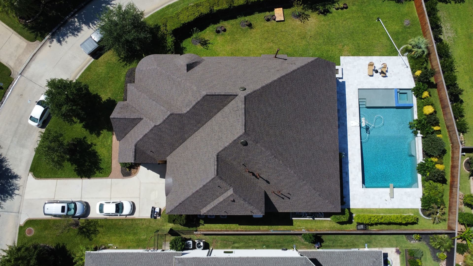 Gallery photos for Stunning Roof Transformation in Tomball Texas: Image #1