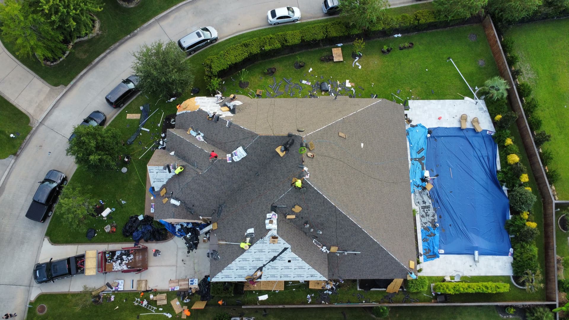 Gallery photos for Stunning Roof Transformation in Tomball Texas: Image #4